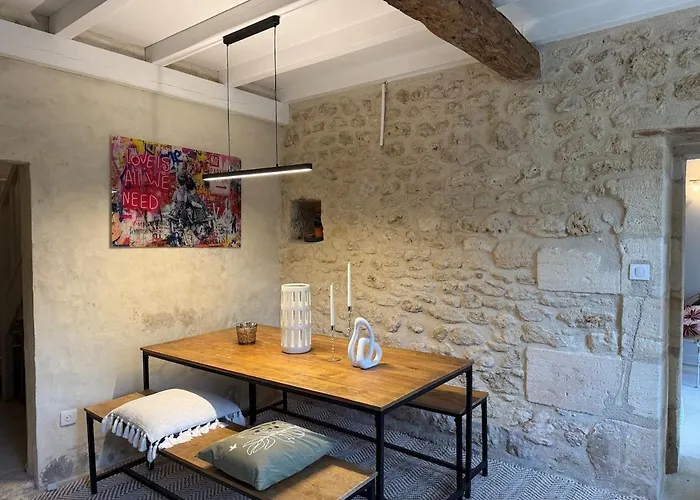 Вилла La Maisonnette D'emilion *