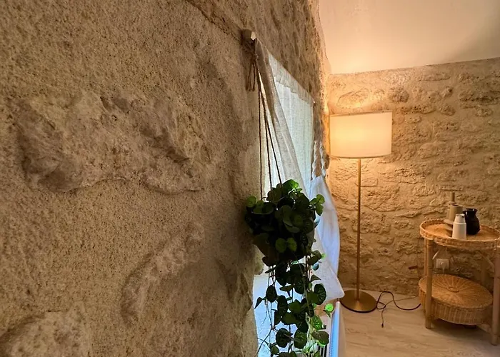 La Maisonnette D'emilion * Naujan-et-Postiac